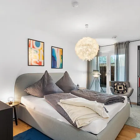 Anytime - Greta In Am Bodensee * Friedrichshafen